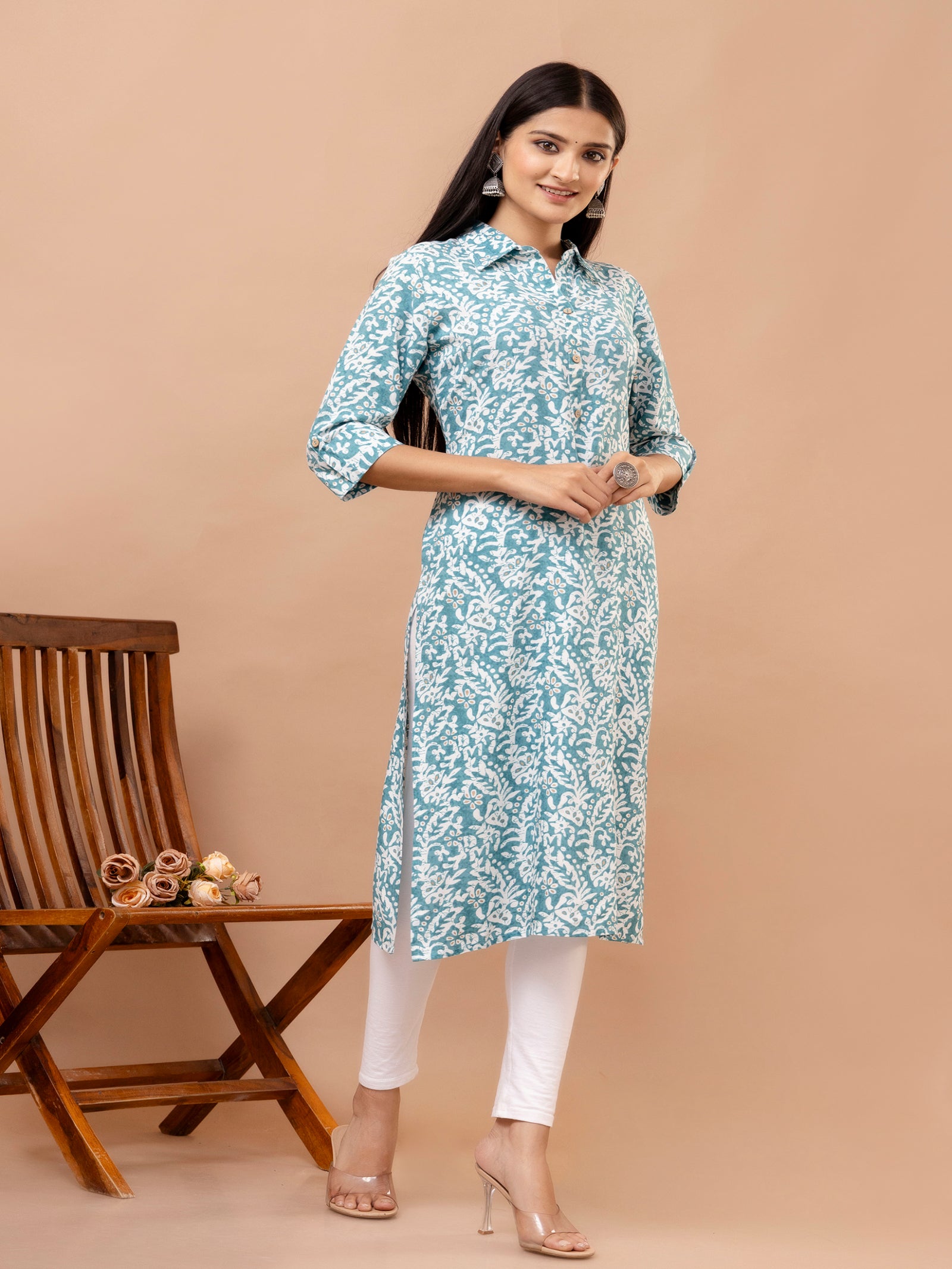 Maluka Women’s Pink & Light Blue Ethnic Motif Rayon Straight Kurta