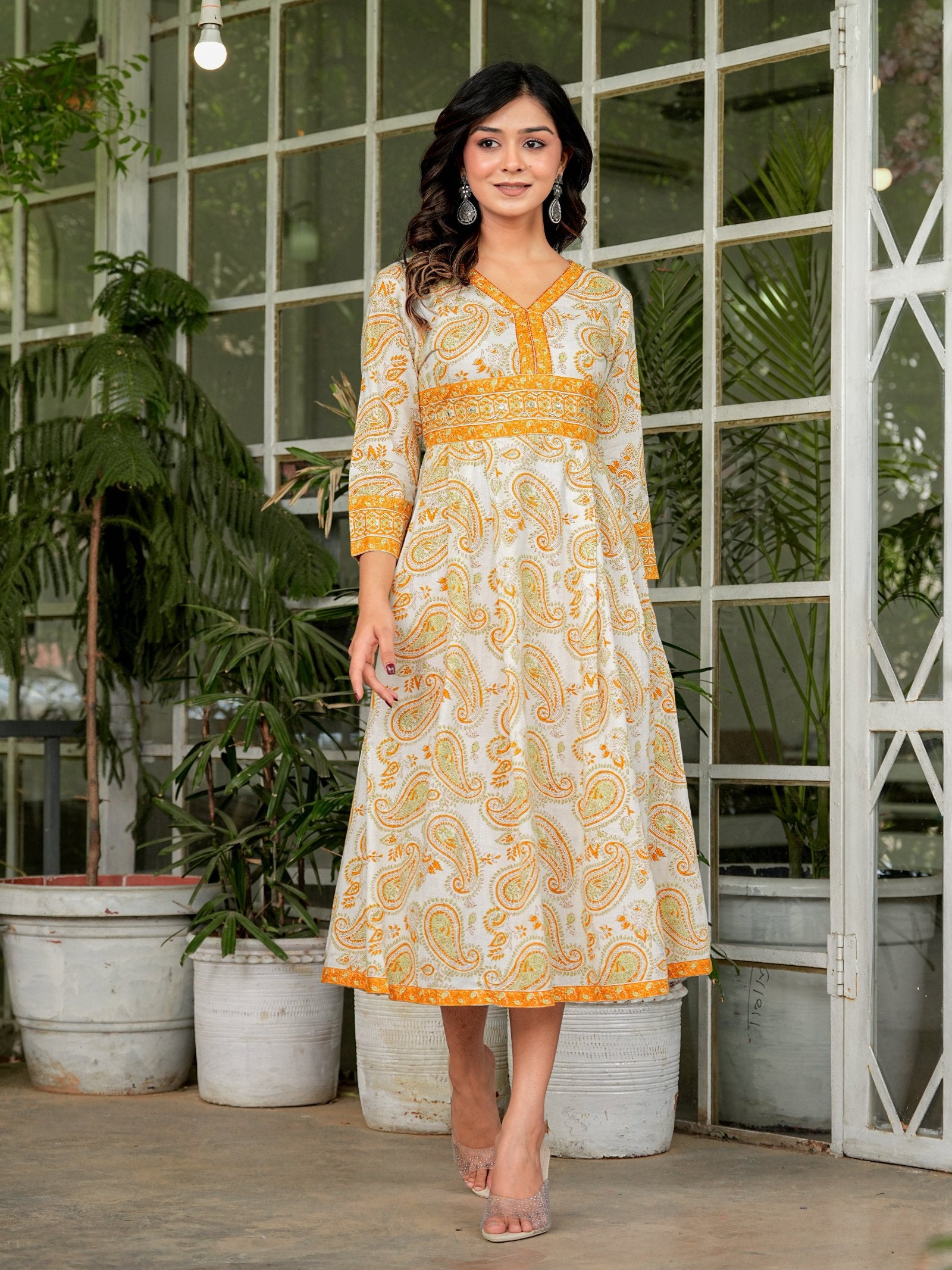 Maluka Women Cotton Floral Print Flared Kurta