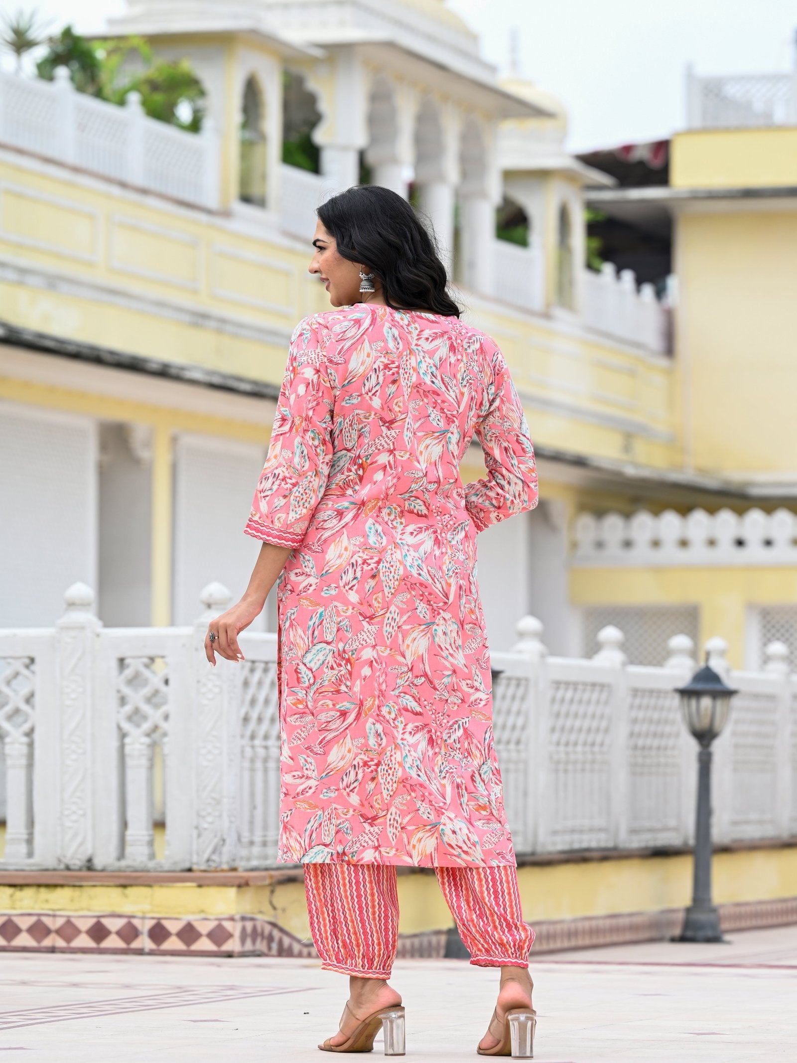 PINK FLORAL CAPSULE FOIL PRINTED KURTA SET