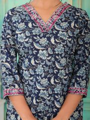 Maluka Women Cotton Floral Printed Kurta