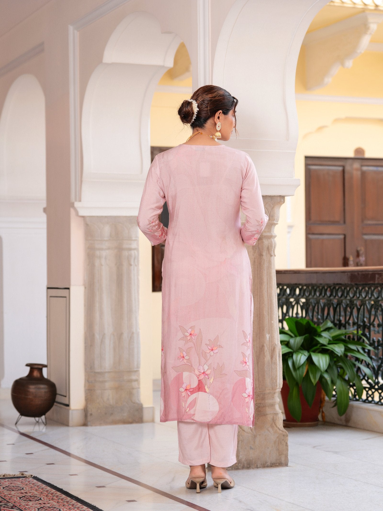 Peach Floral PLACEMENT PRINT MASLIN Kurta set