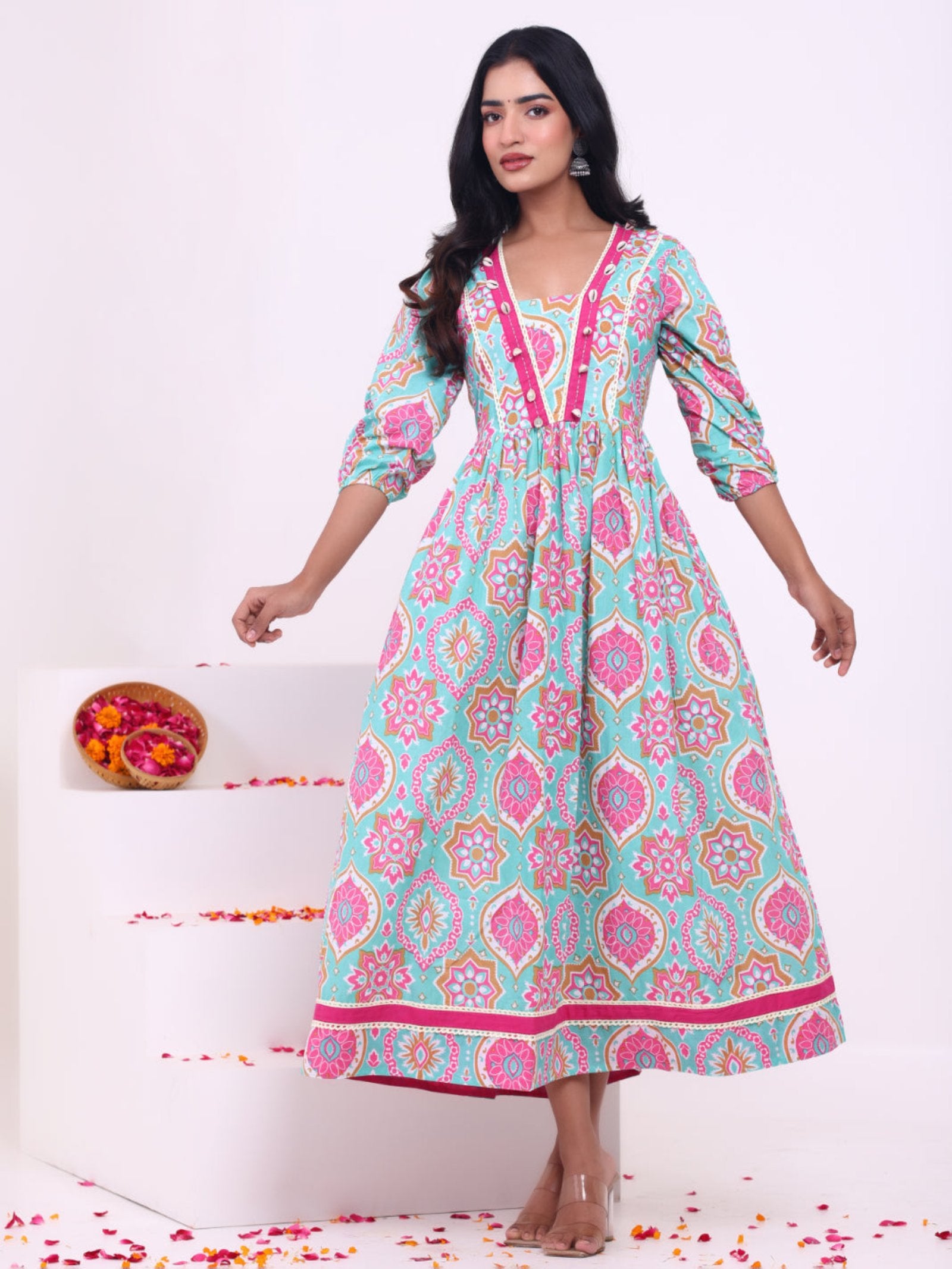 Maluka Women Cotton Floral Printed Kurta