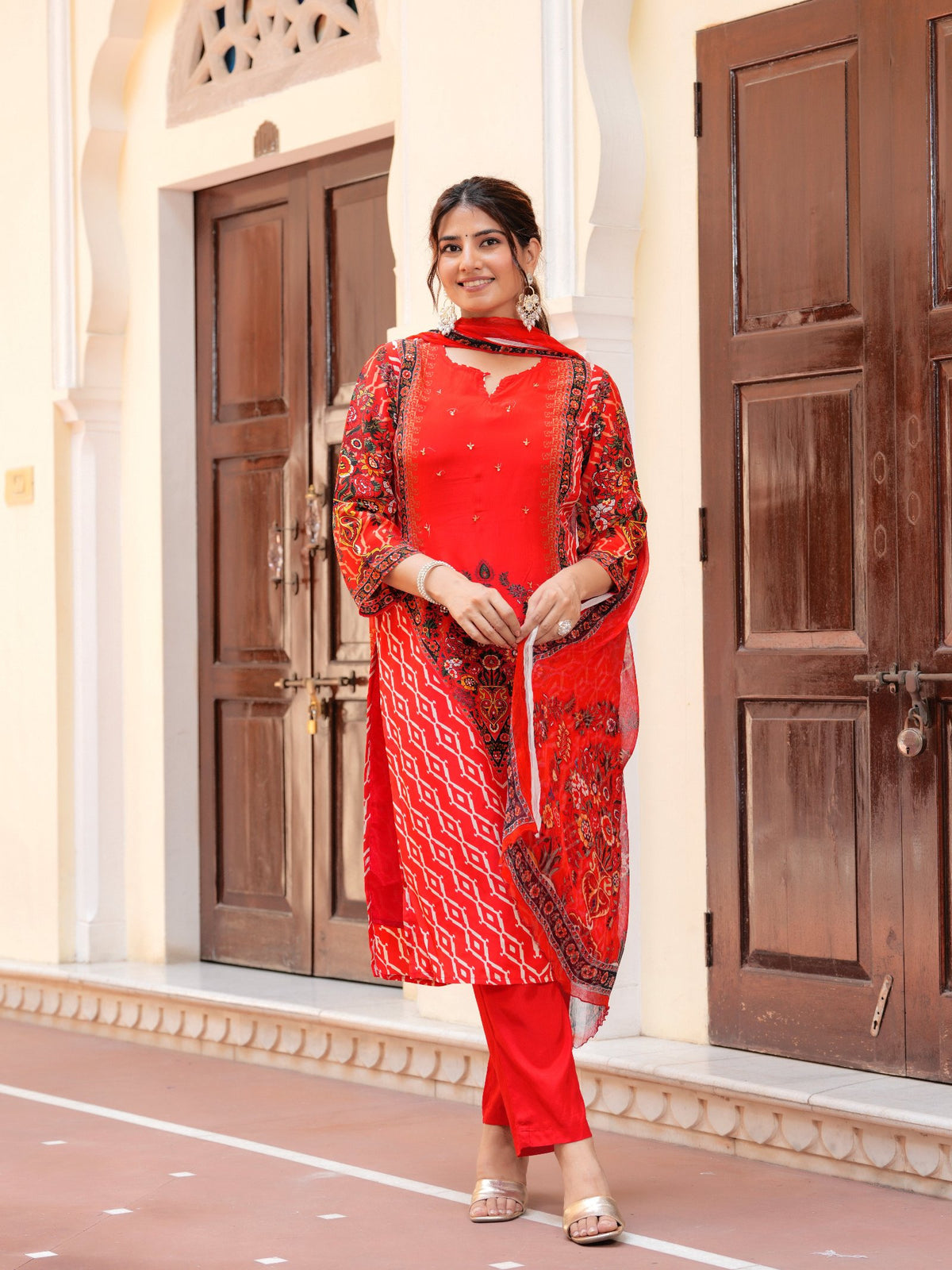 Natural Crape Floral Printed Ethnic Set